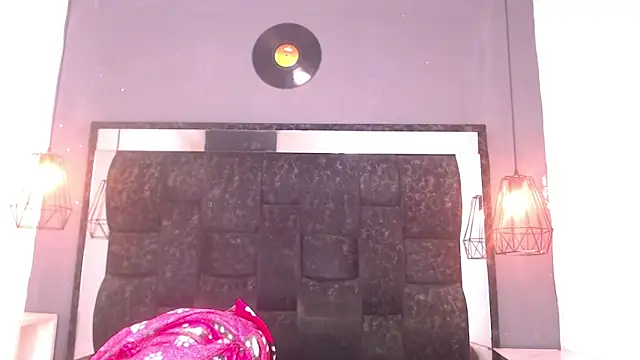 AndreaGil  online show from February 15, 8:07 pm