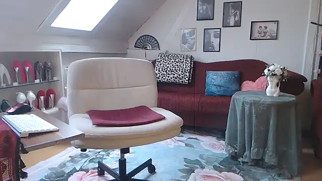 GinaBlonde online show from March 14, 12:42 pm