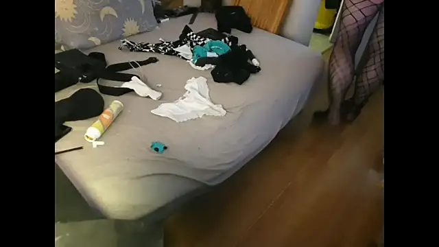 eblata04 online show from November 18, 12:21 am