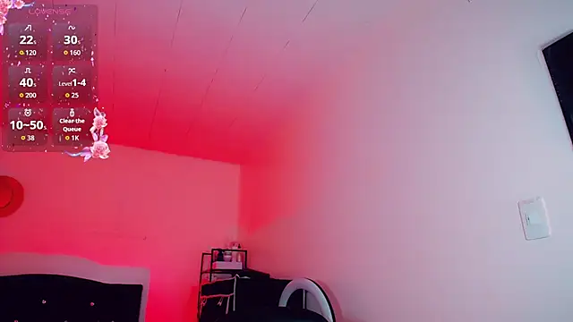 Kendall hornyy online show from October 22, 7:05 pm