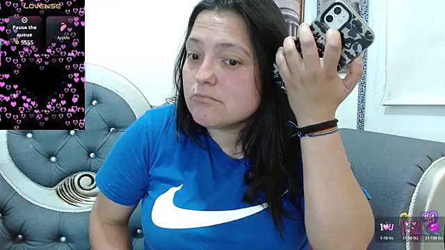 KataleyaStiward online show from May 8, 3:19 pm