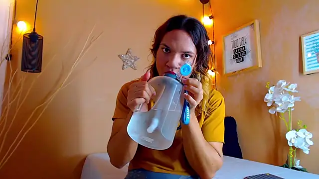 aslyhernandez 7 online show from September 22, 12:43 pm