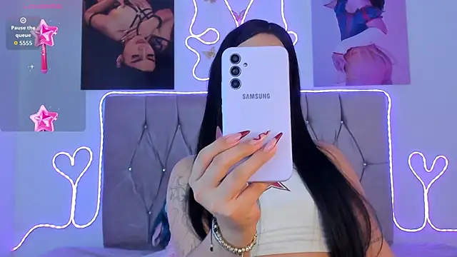 Ashley piinkk  online show from April 29, 5:12 am