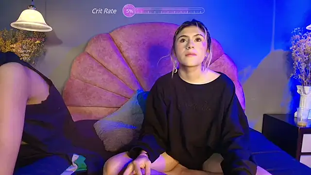 Liaa louis online show from December 3, 11:40 am