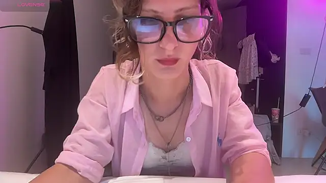 Alice Pinkhead online show from January 9, 7:24 am