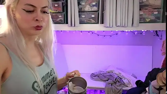 cunty tranny lydia online show from May 6, 7:37 am