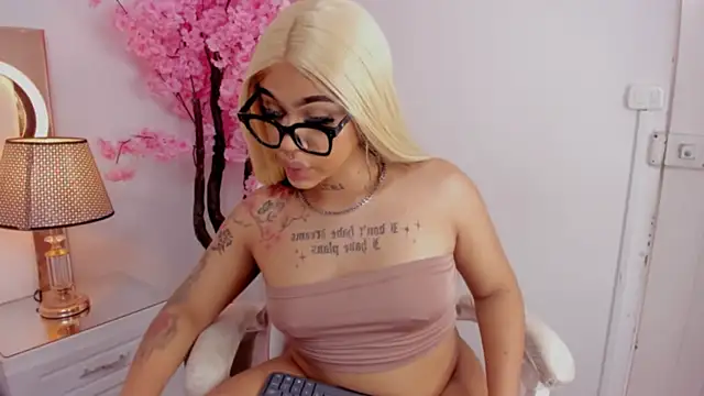 Mia Jansen online show from March 13, 9:44 pm