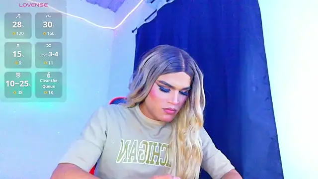 AllisonsweetZ online show from April 28, 4:17 am