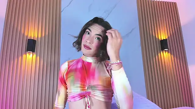 Snapshot of miss_Ari chatting on December 5, 7:22 pm miss Ari online show from December 5, 7:22 pm