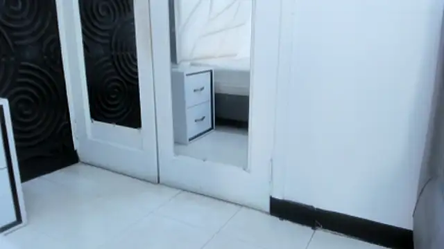 AbigailWilliams  online show from October 30, 1:54 pm