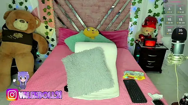 Sex valentinaa online show from October 9, 9:27 pm