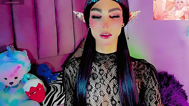 dollswit01 online show from April 19, 6:10 pm