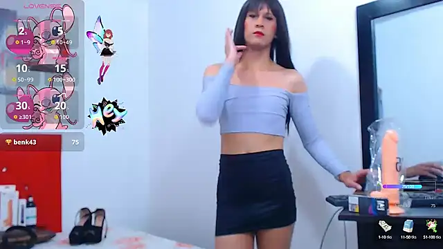 tifaniith online show from September 8, 4:05 pm