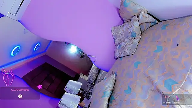 Shanelengel online show from October 24, 6:18 am