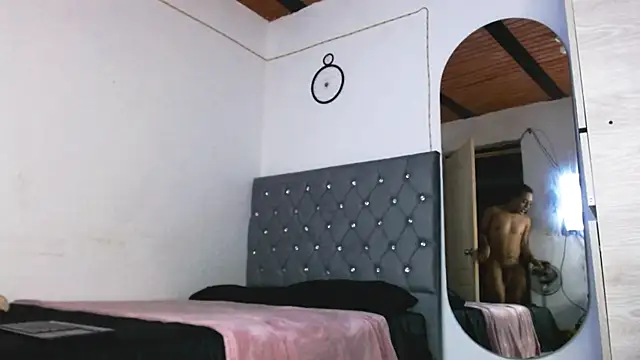  JaaconLeon  online show from October 10, 2:18 pm