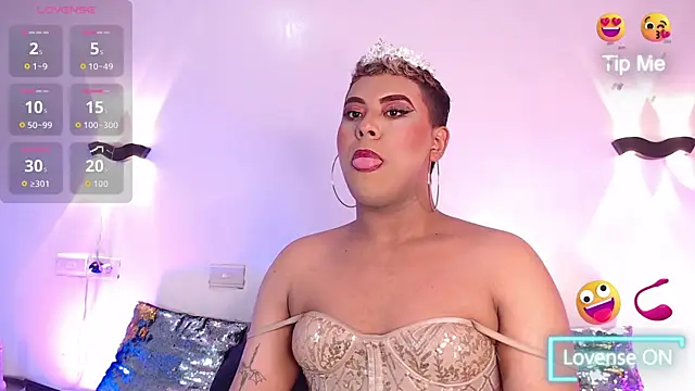 Emili Roux online show from November 4, 5:34 pm