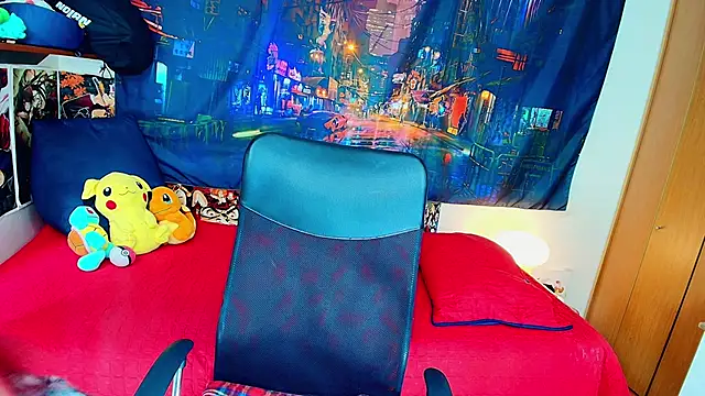 HakuRukushka online show from October 6, 8:09 pm
