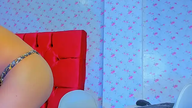 StassieBell online show from September 26, 1:13 am