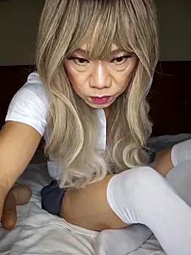 Snapshot of Reneta_Rebekka_Lopez chatting on March 9, 12:21 am Reneta Rebekka Lopez online show from March 9, 12:21 am