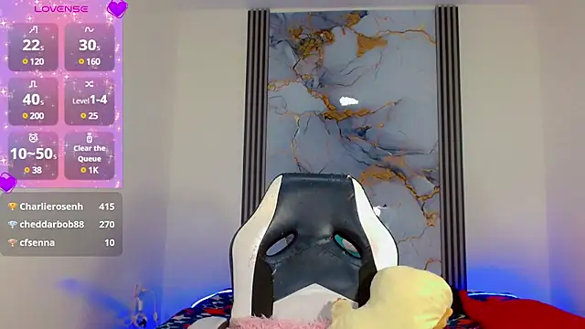 Hellen moons   online show from March 21, 7:24 pm