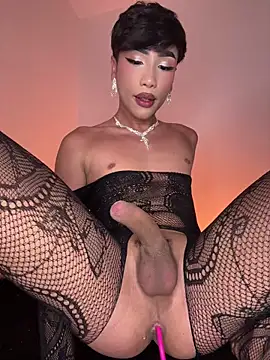 sue   0 online show from July 14, 2:05 am