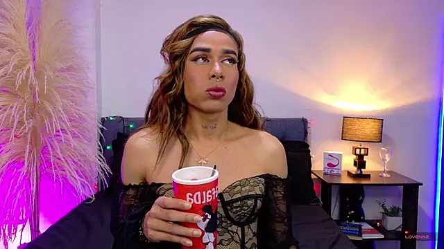 Rouse Hilton online show from November 12, 11:03 pm