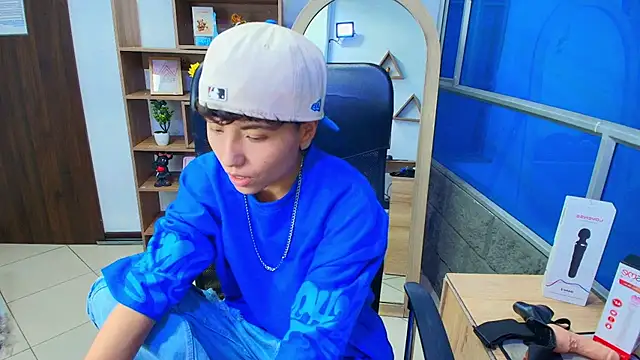 Im Mathias online show from November 29, 2:13 am