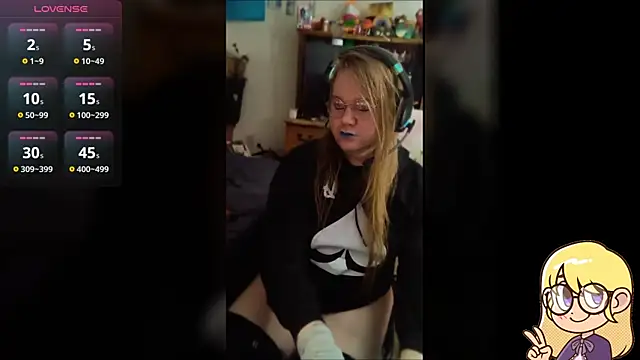 Snapshot of AshThaSissy chatting on December 12, 10:56 am AshThaSissy online show from December 12, 10:56 am