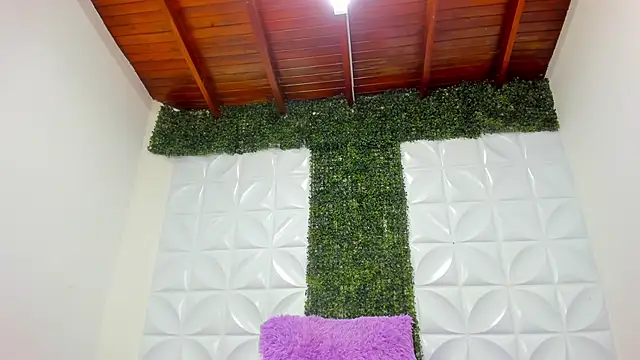 sophi dholl online show from January 21, 3:06 am