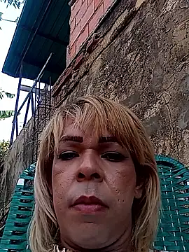 blondebitchlitle online show from April 13, 9:08 pm