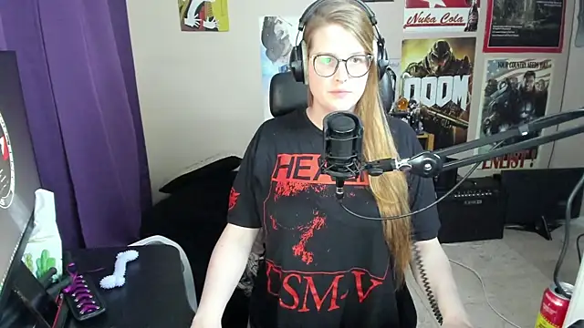 HannahCastle96 online show from December 10, 6:07 am