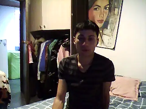 Snapshot of 1418edwar chatting on March 22, 1:32 am 1418edwar online show from March 22, 1:32 am