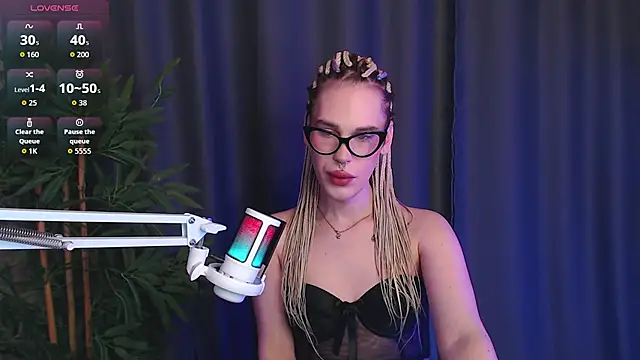 Cassie Bae online show from January 8, 5:50 pm