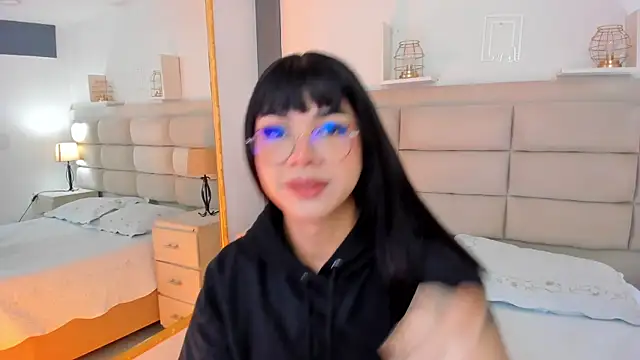 RoseCassie online show from March 6, 12:37 pm