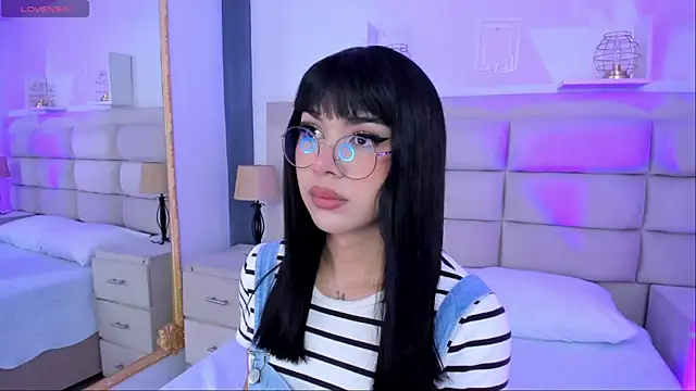 RoseCassie online show from March 7, 1:10 pm