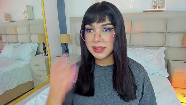 RoseCassie online show from March 21, 1:01 pm