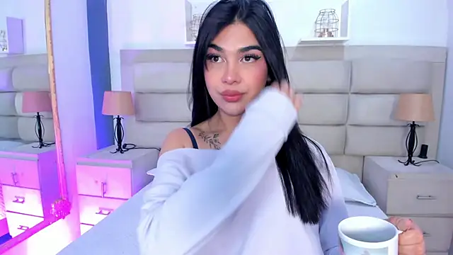 RoseCassie online show from September 26, 1:19 pm