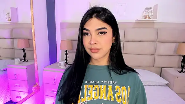 RoseCassie online show from September 29, 1:22 pm