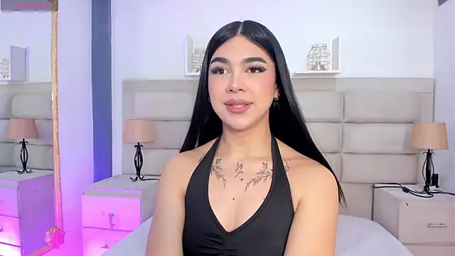 RoseCassie online show from October 4, 1:34 pm