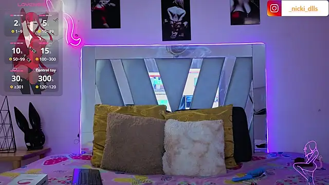 supradoll online show from November 2, 5:11 pm