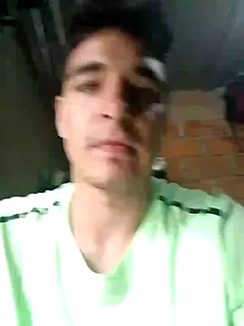 chico-muy-caliente online show from January 24, 6:35 pm