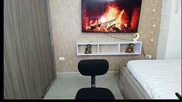 sexy melany xxx online show from December 22, 9:11 am