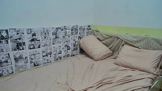 ashleyXthaur  online show from February 15, 7:06 am