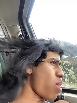 boysLittle online show from March 22, 7:18 pm