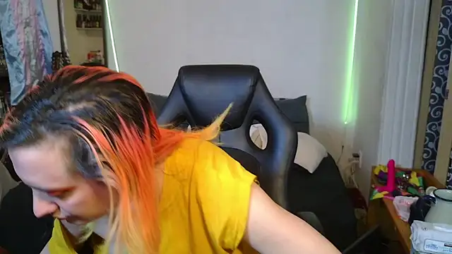 Evelan420 online show from October 22, 6:10 pm