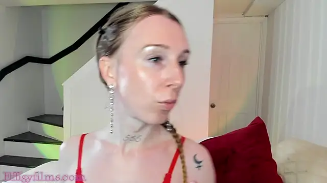 StarDuvall online show from April 25, 12:03 am