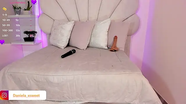 Danielaangelina online show from February 25, 5:34 am