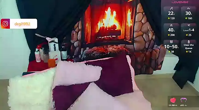 Kaitlyn Jenner1 online show from February 15, 4:25 am