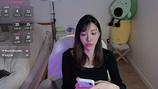 joycemilka online show from April 8, 12:50 pm