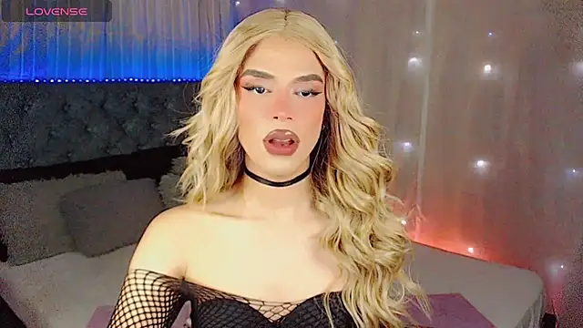 Dalila moan online show from May 8, 10:50 pm